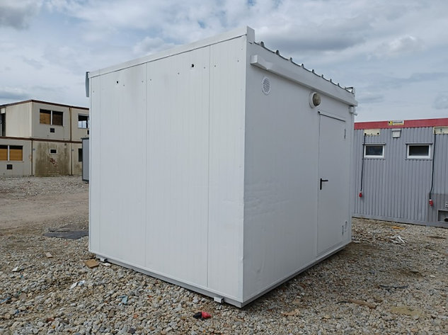 Contenedor Bar 3,5 × 3,03 m – Persiana Frontal & Puerta Trasera, Listo para Servir - Imagen 4