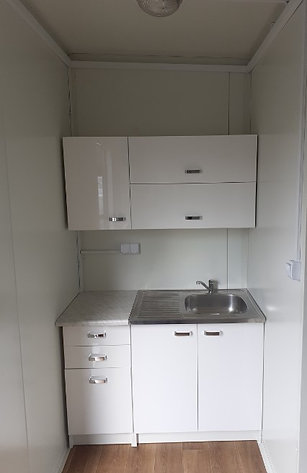Oficina Contenedor 18 m² – Aislada, con Baño y Kitchenette Listos para Usar - Imagen 4