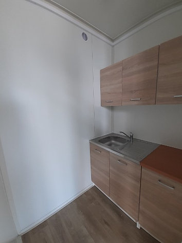 Oficina Contenedor 36 m² (6 × 6 m) – Aislada, con Baño y Kitchenette Listos para Usar - Imagen 6