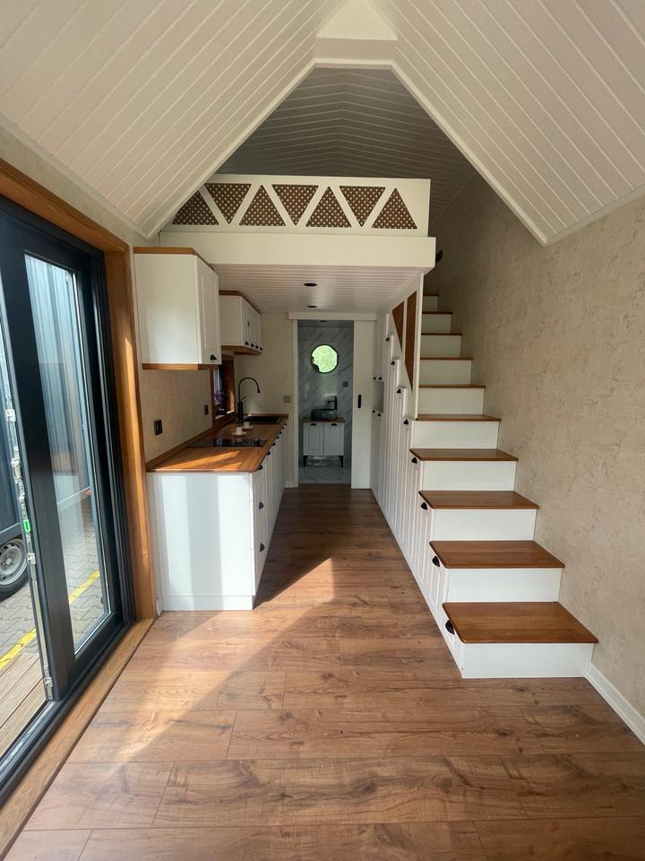 Tiny House 8 × 2,55 m totalmente equipada 3